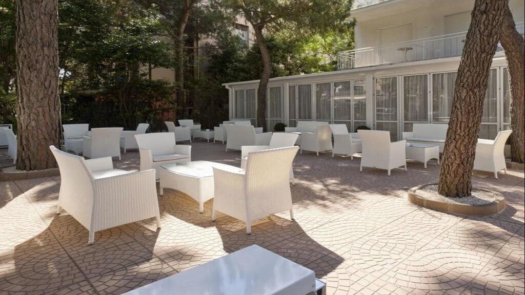 Hotel Maarea Мілано-Маріттіма Екстер'єр фото